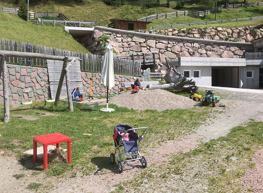 Vacanza in famiglia con parco giochi nella Val Sarentino